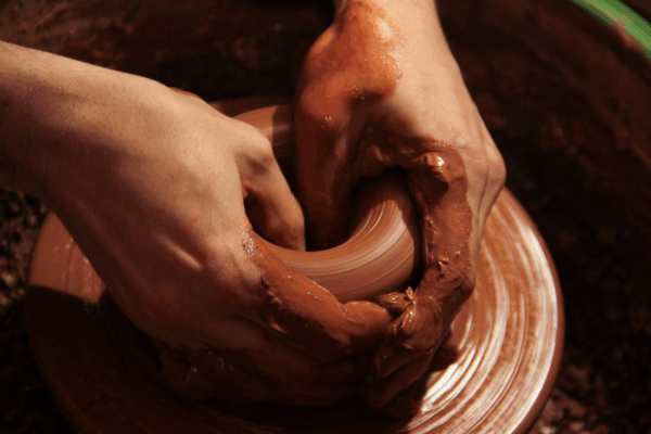 Донецька область: від гончарства до вишивки — культура, що живе у серці ремісничих традицій сходу України