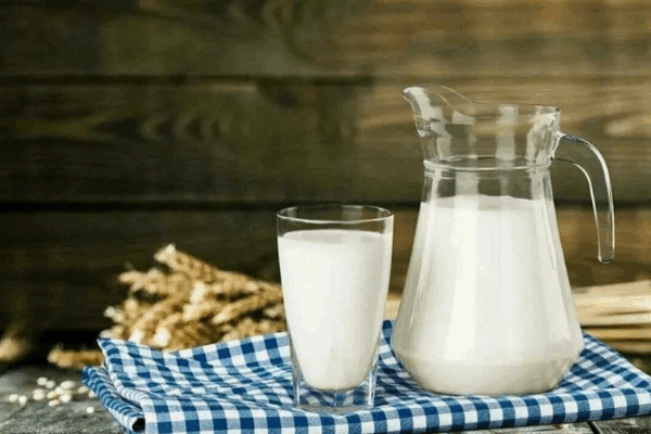 До чого сниться молоко: значення сну